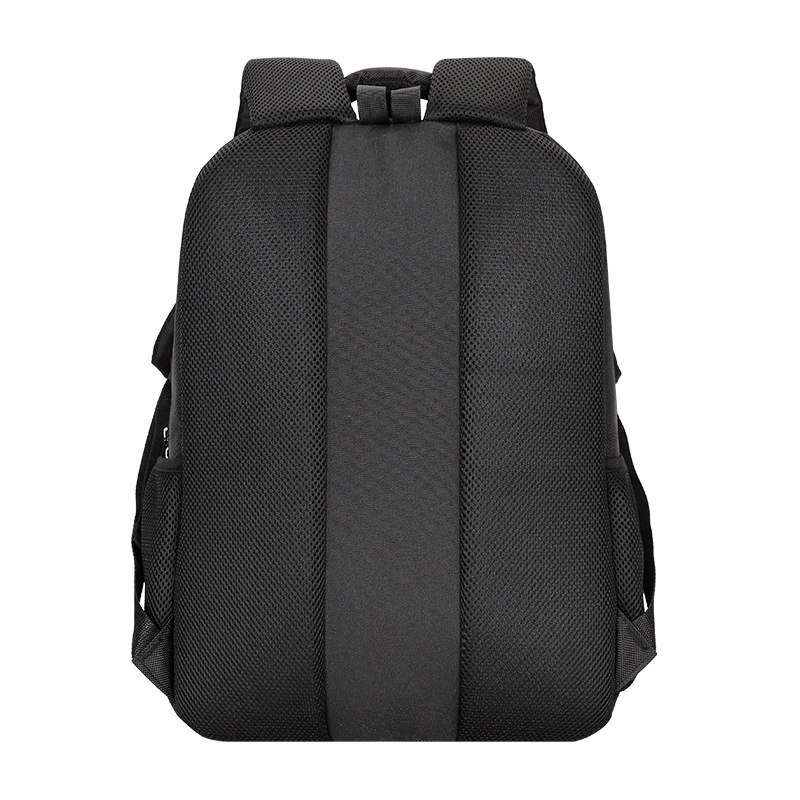 【 Customized 】 Cross-border leisure travel backpacks for men and women, large-capacity outdoor travel backpacks, and casual student schoolbags Application Scenario
