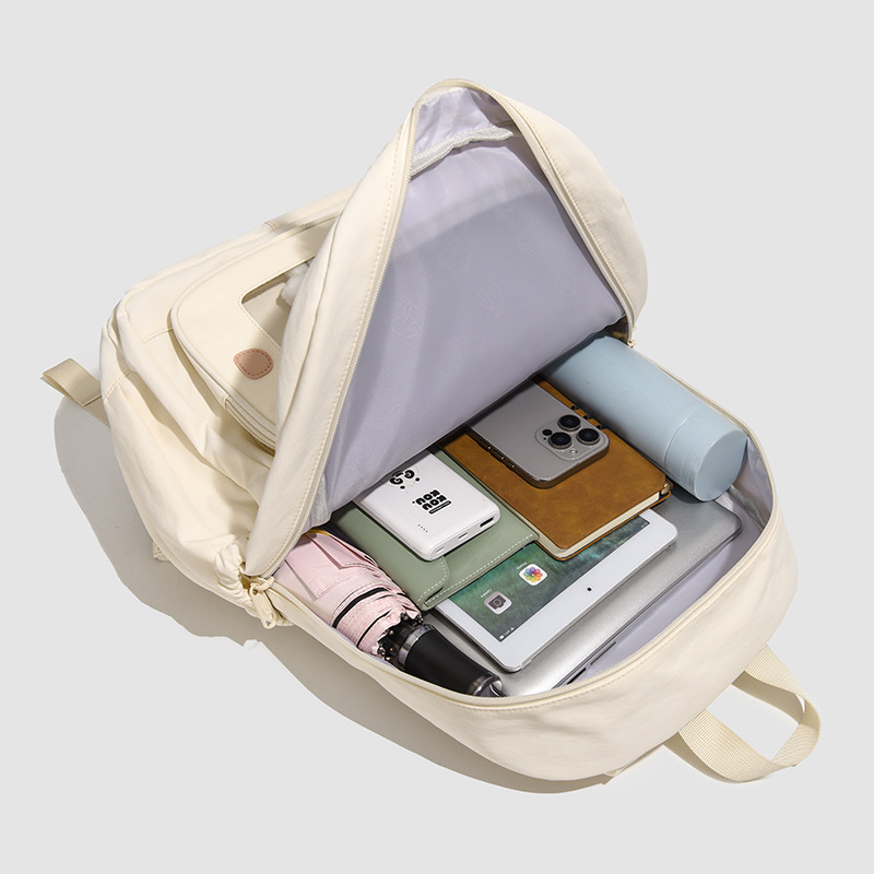 The new forest-themed ins high-appearance-level fresh and sweet candy-colored backpack is a lightweight and large-capacity backpack for junior and senior high school students Application Scenario
