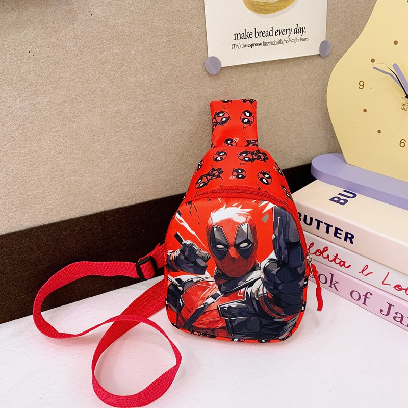 Wholesale of 2024 new Spider-Man children's bags with cartoon patterns, single-shoulder crossbody bags for boys, fashionable and lightweight details Picture