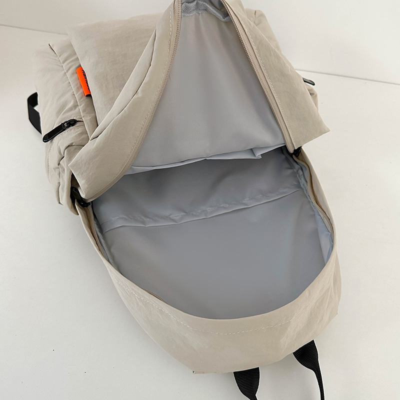 New casual backpack for women, a simple and lightweight Japanese-style commuting travel backpack with large capacity for junior and senior high school students Specification drawing