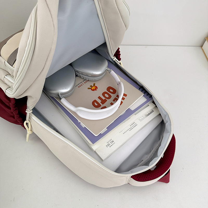 The new forest-themed ins high-appearance-level fresh and sweet backpack for junior and senior high school students features color-blocking and large-capacity backpacks Application Scenario