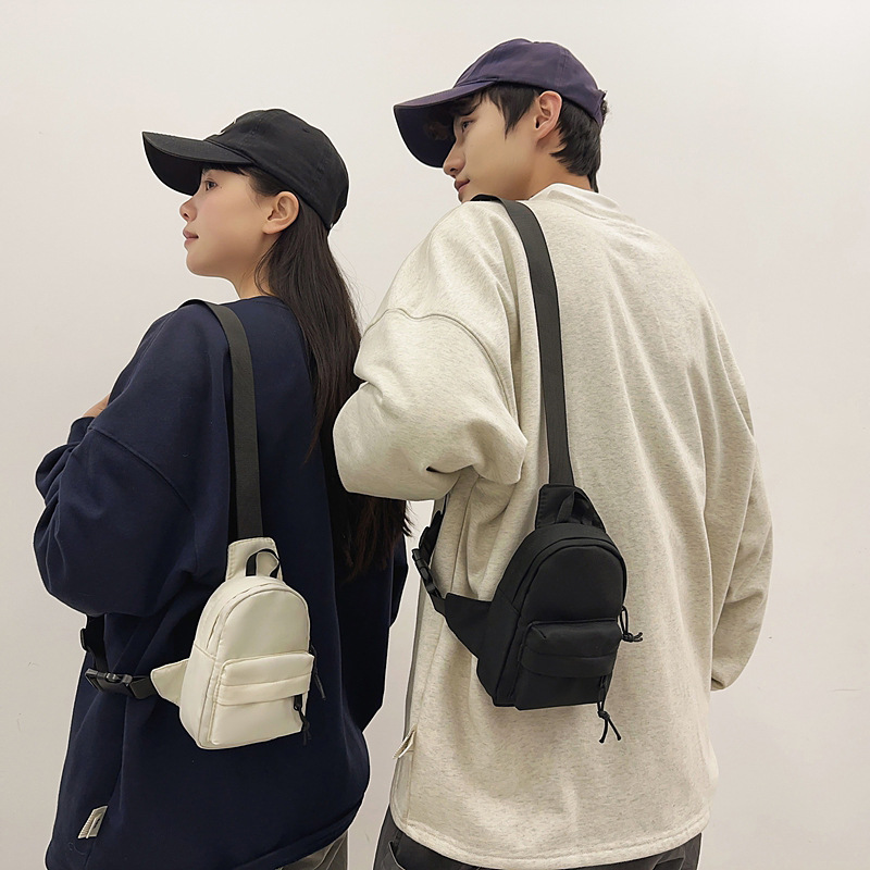 In 2025, a new high-appeartion-level chest bag, a versatile, casual and simple single-shoulder bag, a lightweight outdoor travel bag, and a niche backpack full figure