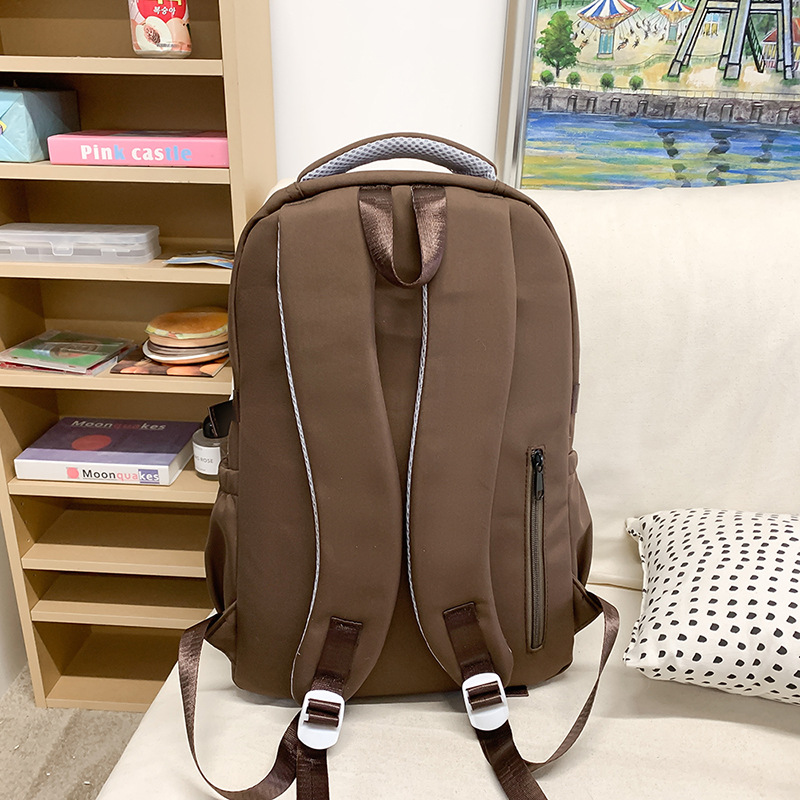 A new high-appearance-level Japanese-style fresh, sweet and cute bear backpack, a lightweight and large-capacity backpack for junior and senior high school students Specification drawing