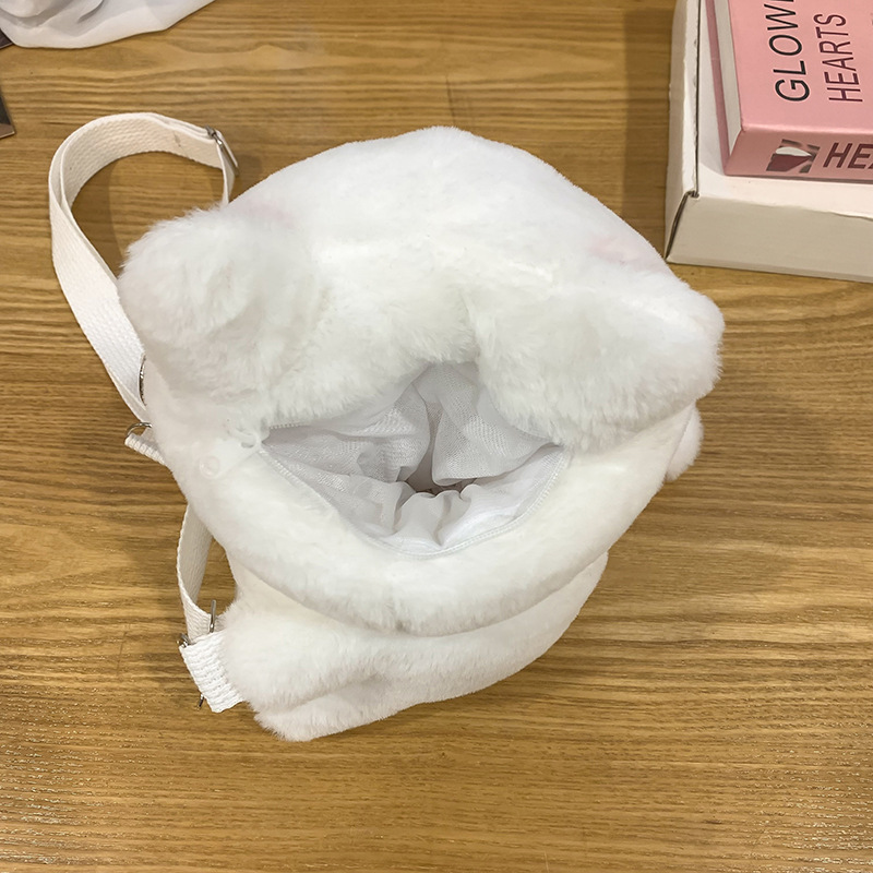2024 New cute kitten plush bag, a fashionable and versatile cartoon furry bag for girls, a single-shoulder crossbody bag for young girls Application Scenario