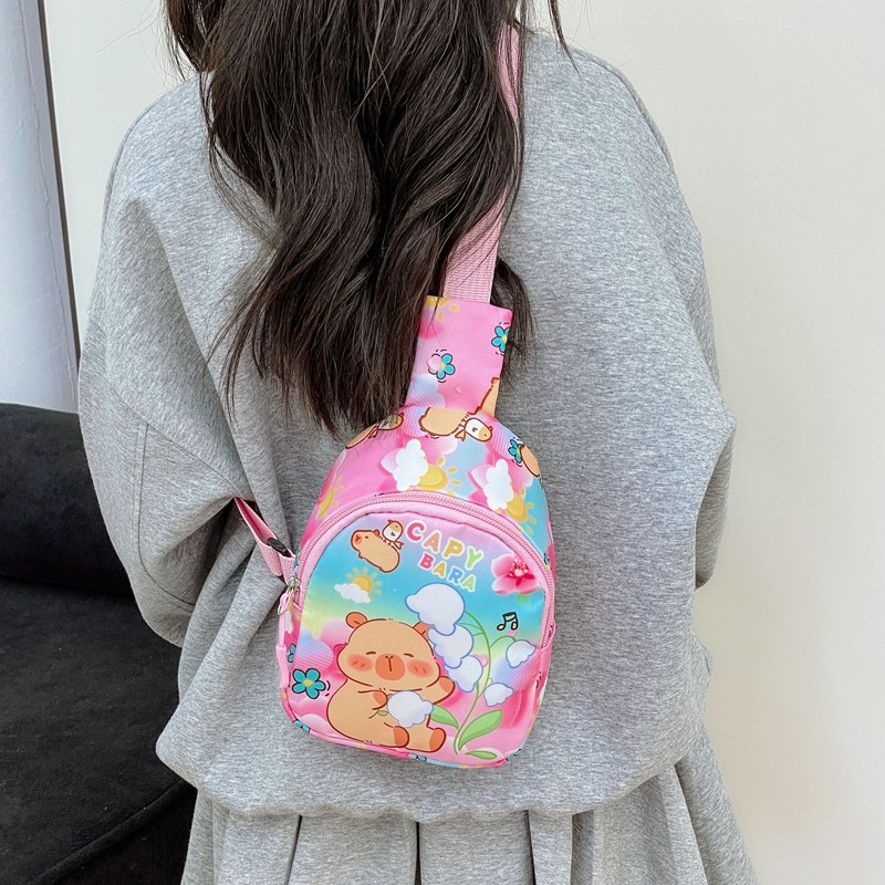 2025 New children's bag, Capibara cartoon chest bag, Capybara kindergarten boys' and girls' outdoor single-shoulder crossbody bag Application Scenario