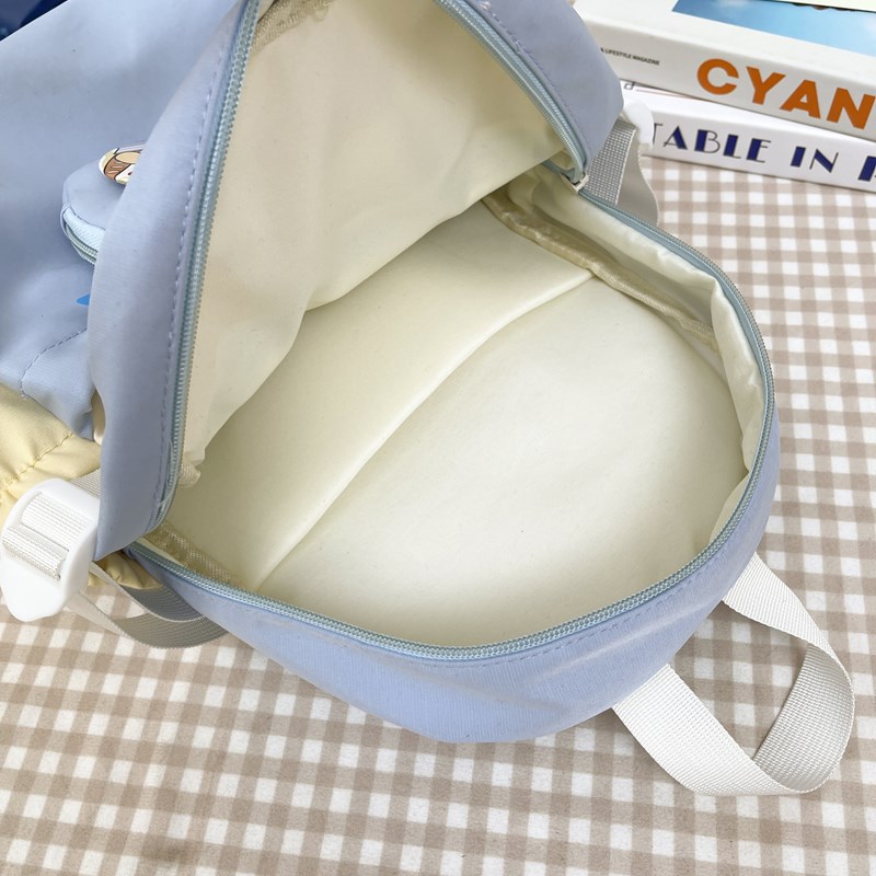 New spring cute and soft children's spring outing and study small backpack, high appearance level, personalized and painful layer girls' backpack Application Scenario