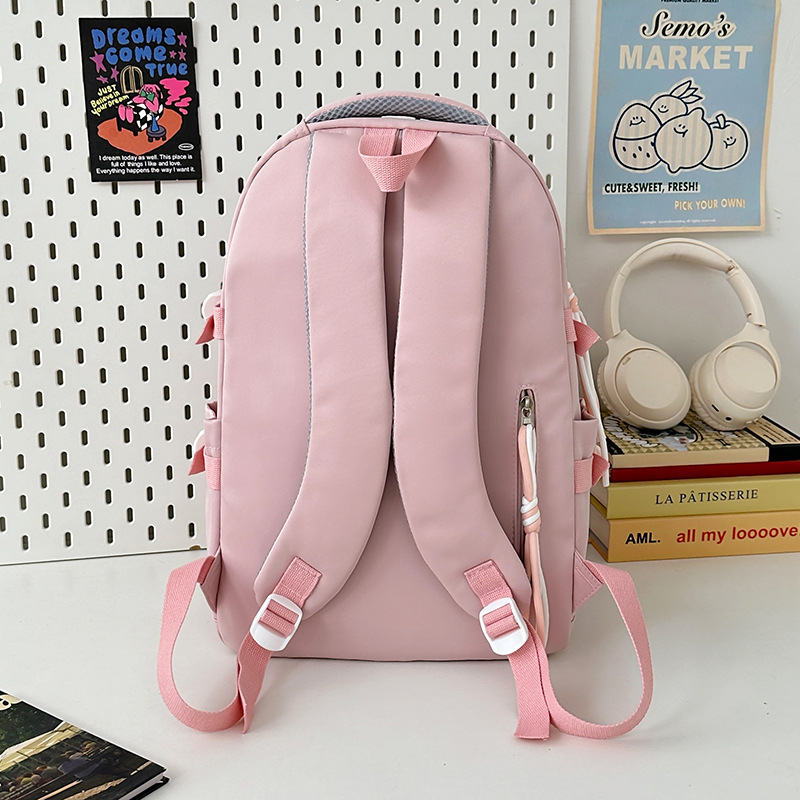 A large-capacity, versatile, sweet schoolbag for junior and senior high school students, a niche, inS-style, lightweight, simple and casual backpack with a high level of appearance Specification drawing