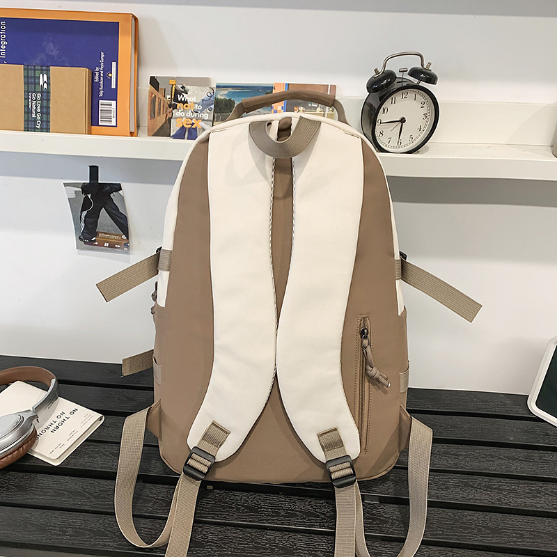 Forest-style summer large-capacity backpacks, fashionable and versatile for couples, computer bags, student school bags, commuting and travel bags Application Scenario