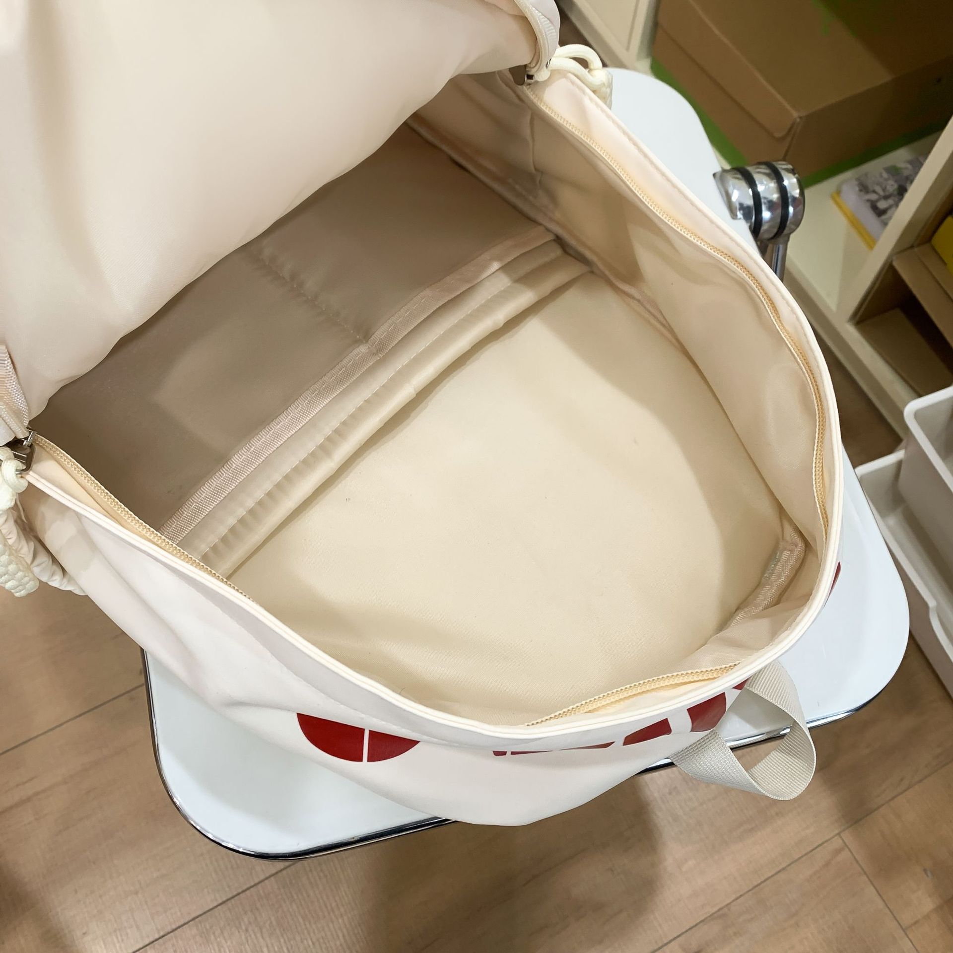Japanese-style simple forest-themed large-capacity solid color campus backpack, new Spring 2025 lightweight commuter student backpack Application Scenario