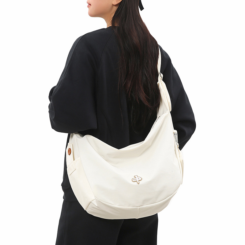 2025 New Hong Kong style cool motorcycle, mobile phone, loose change crossbody bag, men's and women's commuting single-shoulder crossbody bag, sports crossbody bag details Picture