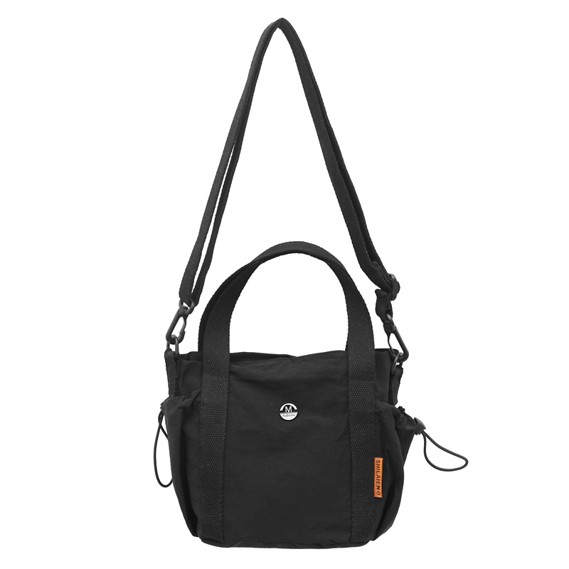 The Korean version of the Instagram minimalist large-capacity crossbody bag is versatile for commuting, work, and school. It is a single-shoulder bag and a small crossbody bag for outdoor sports Item Picture