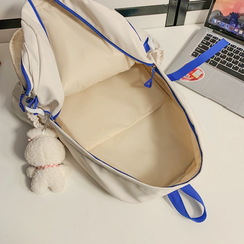 New trendy Korean-style backpacks for men, large-capacity middle school backpacks, and Hong Kong-style couple casual travel backpacks Application Scenario