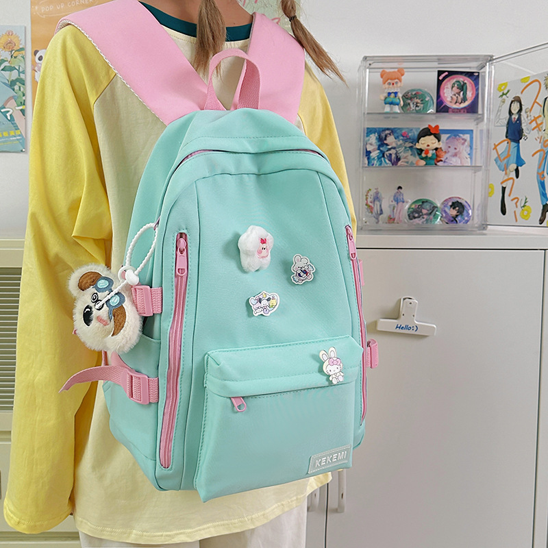 2025 New Japanese ins Harajuku style schoolbag for grades three to six, high appearance level, mint green fresh and light backpack full figure