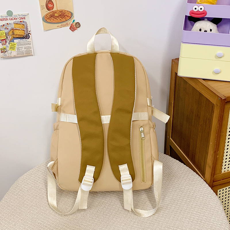 A new high-appearance, college-style ins backpack for junior and senior high school students, featuring a casual, simple and lightweight design with a large capacity for commuting Specification drawing