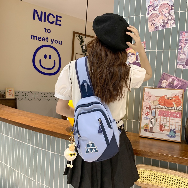 2025 New American-style retro large-capacity backpack, Korean-style trendy and versatile backpack, fashionable and casual crossbody bag full figure