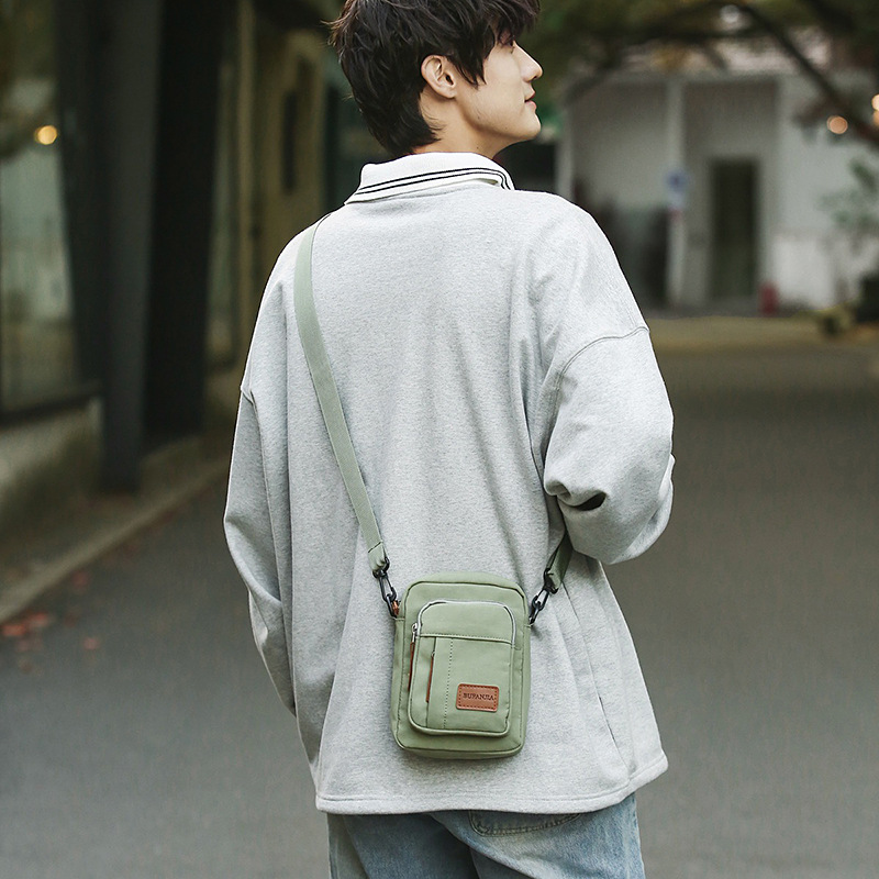 New black casual crossbody bag for men, small crossbody bag, Instagram trendy brand men's backpack, single-shoulder bag for women details Picture