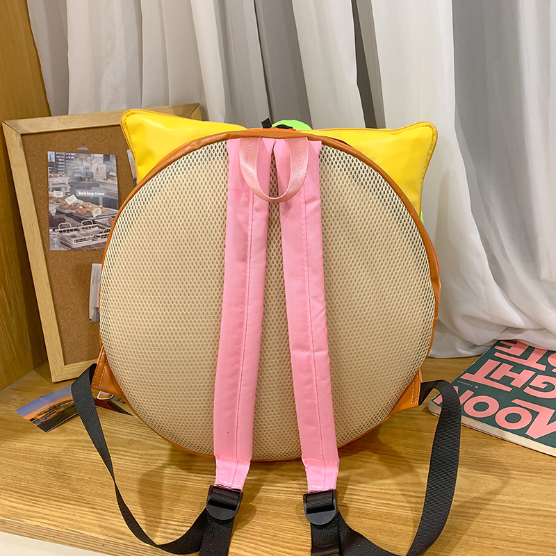 The cartoon cheese 3D burger backpack is cute, versatile, funny, and has a large capacity for commuting. It's a creative and trendy backpack Specification drawing