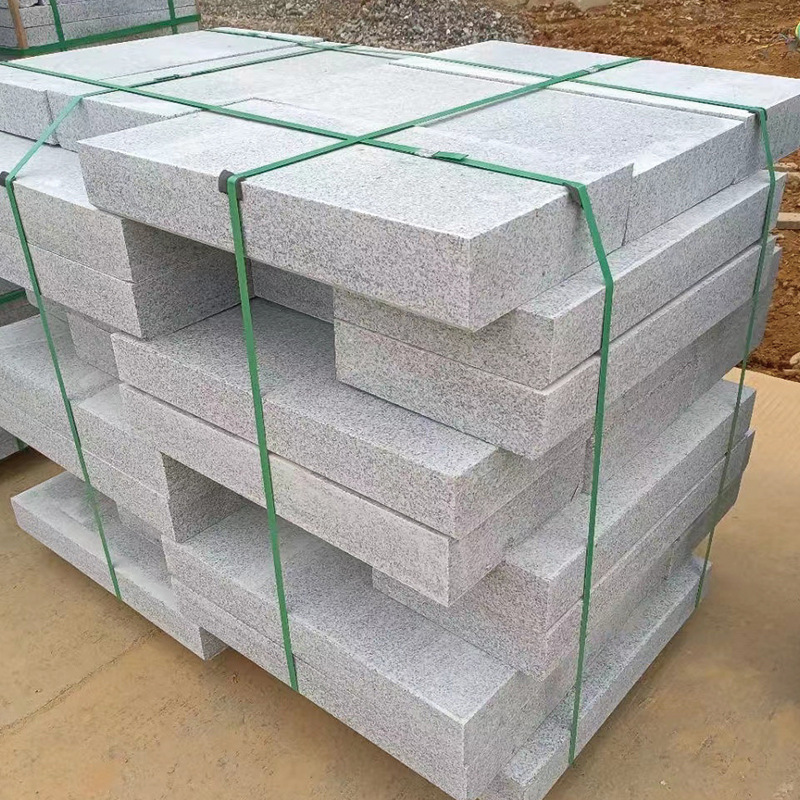 The square floor paving stone is granite, sesame white flamed plate, sesame black litchi surface yellow rust stone, golden Mosaic dry-hung stone full figure