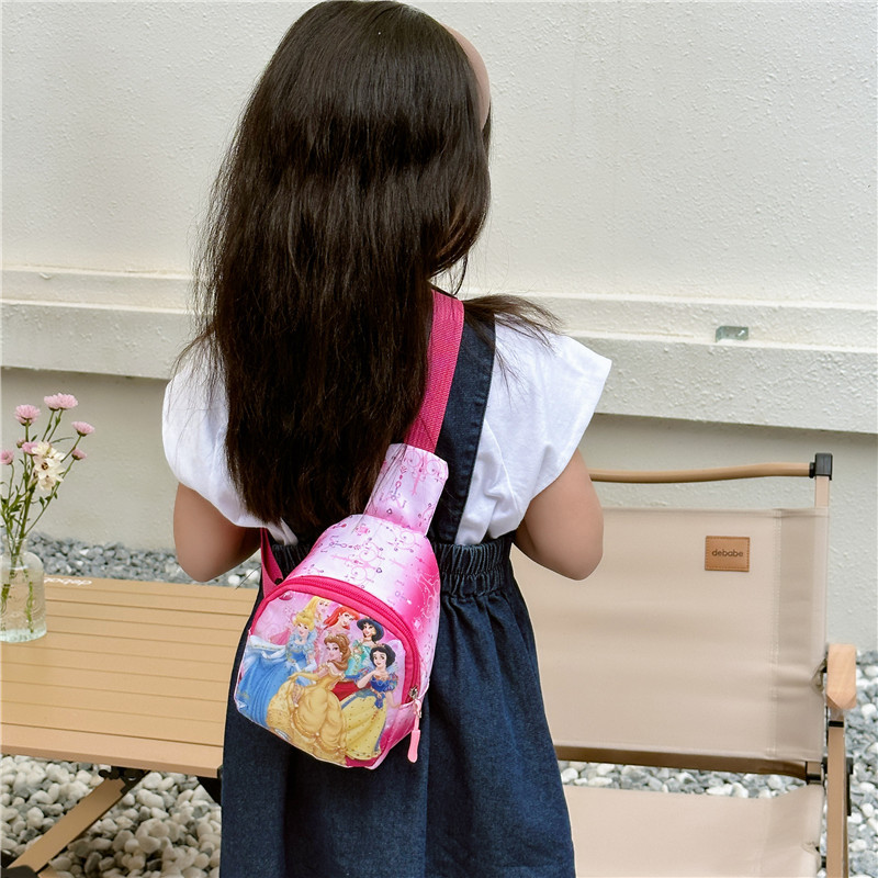 New children's chest bag, fashionable men's and girls' casual crossbody bag, cartoon cute change single-shoulder chest bag Application Scenario