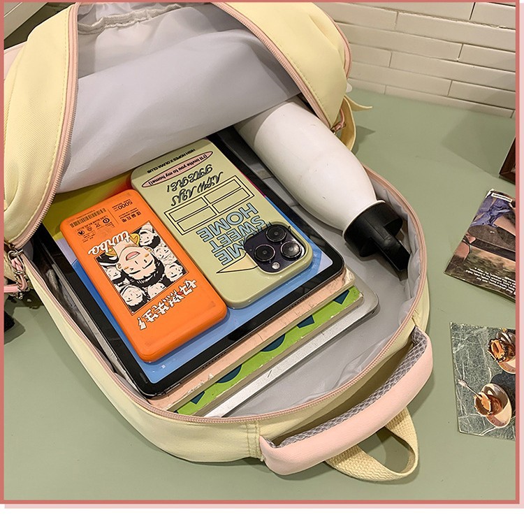 New high-appearation-level college style schoolbag for junior and senior high school students, casual, simple, lightweight and versatile, large-capacity commuting backpack Application Scenario