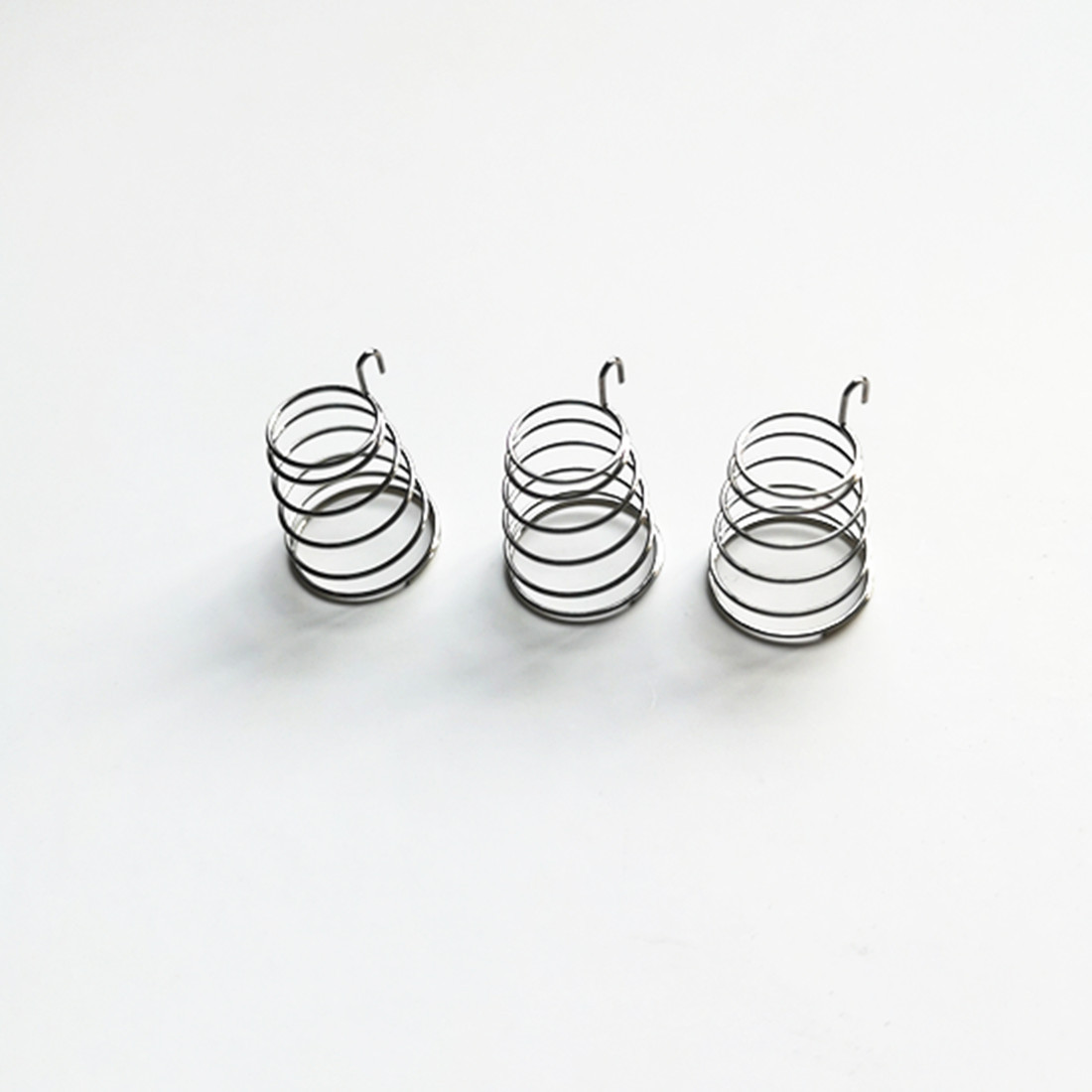 The manufacturer supplies pressure springs, touch springs, key springs, contact switches and reset springs in stock full figure