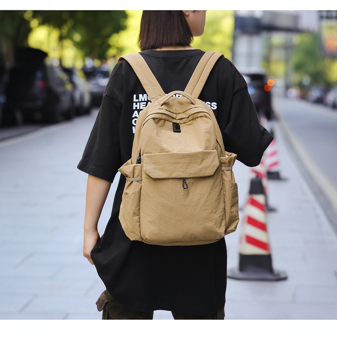 Gender-neutral, unisex, high-end backpack, versatile, lightweight outdoor travel bag, super popular small schoolbag on Instagram full figure