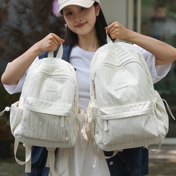 Korean-style laid-back schoolbag, simple and fresh college backpack, high appearance level, large-capacity backpack for junior high school girls full figure