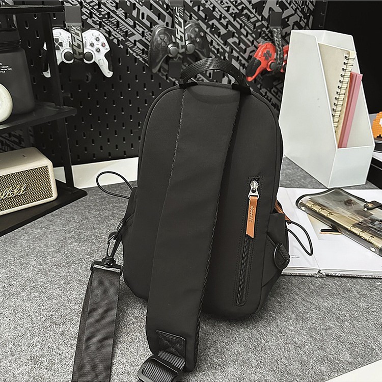 Korean version high appearance level simple and lightweight crossbody men's bag, travel casual sports chest bag, large nylon couple single-shoulder bag Specification drawing