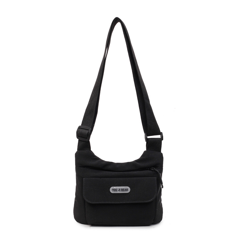 A niche design, simple and individual solid-color mini fabric bag for women, a new ins style, high appearance level, casual and versatile crossbody bag Item Picture