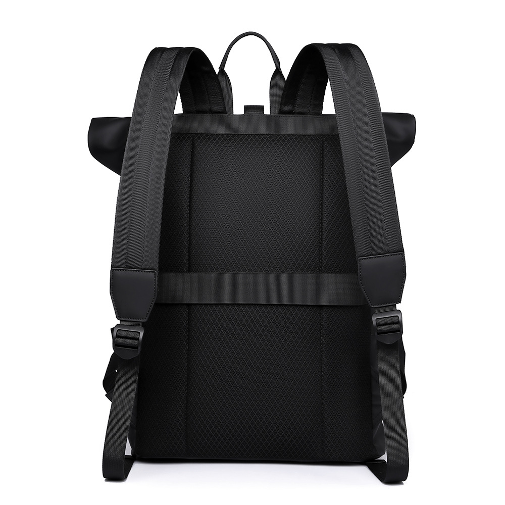 New men's casual backpack, outdoor large-capacity travel backpack, high-end backpack, sports and leisure backpack Application Scenario