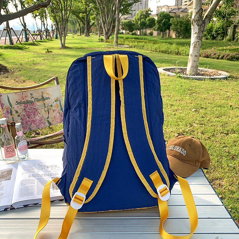 A new versatile large-capacity backpack for couples, a simple and casual travel and commuting bag, a lightweight and sporty outdoor hiking bag Specification drawing