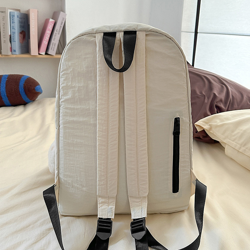 A new Korean-style ins backpack with a high level of appearance, fresh and sweet. It is a lightweight and large-capacity backpack for junior and senior high school students to travel Specification drawing