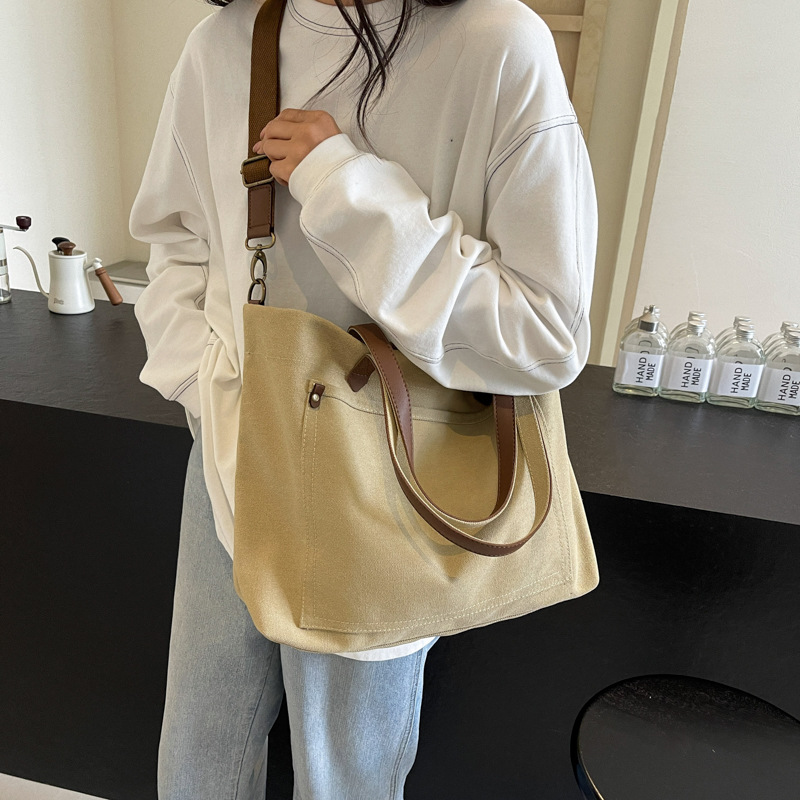 Casual large-capacity bag for women, Spring 2025 new versatile crossbody canvas bag for class and commuting, single-shoulder tote bag details Picture