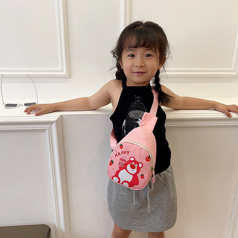 Cartoon baby crossbody bag for kindergarten boys and girls, cute and relaxing snack bag for outings, chest bag full figure