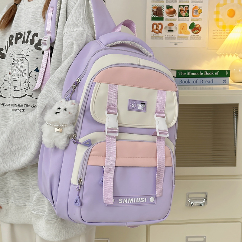 A new high-appeal, fresh, sweet and cute color-blocking backpack from Korean Instagram, a lightweight backpack for junior and senior high school students full figure