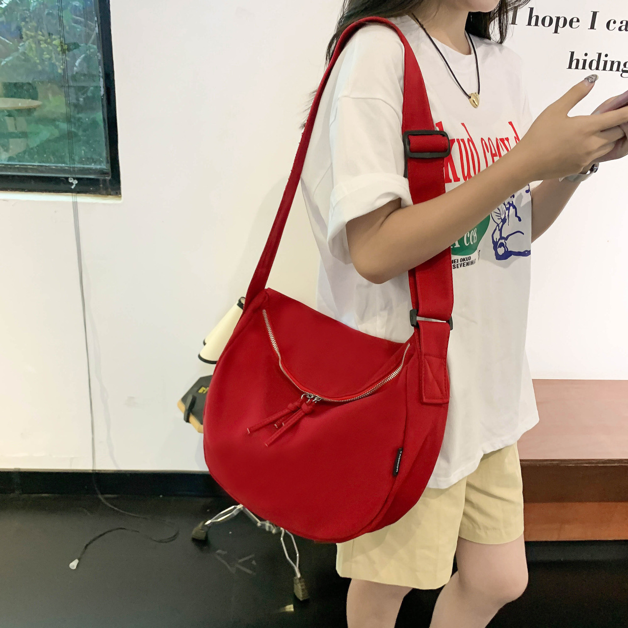 Japanese-style ins versatile crossbody bag, summer casual and lightweight dumpling bag, laid-back style college student class shoulder bag full figure