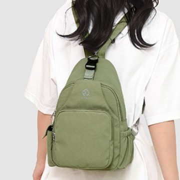 The new mountain-style ins backpack with a high appearance level, fresh and sweet candy color, is a lightweight and large-capacity backpack for junior and senior high school students details Picture