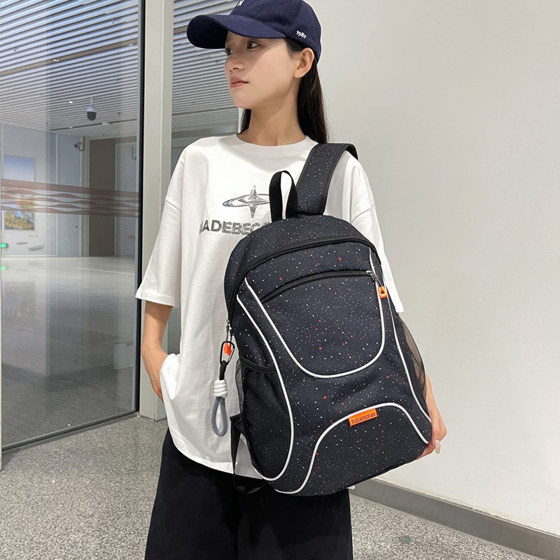 New high-appearance-level InS-style schoolbag for couples, casual, simple, lightweight, commuting, fashionable and versatile, large-capacity backpack full figure