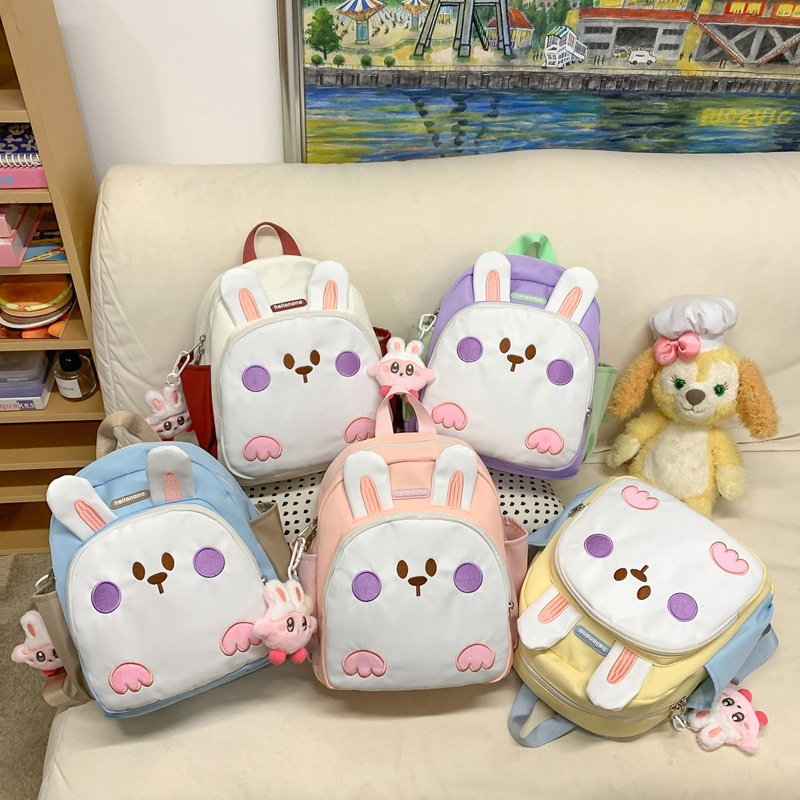Cross-border kindergarten portable children's schoolbags for boys and girls, cute little rabbit backpacks for going out to play, anti-wandering schoolbags Application Scenario