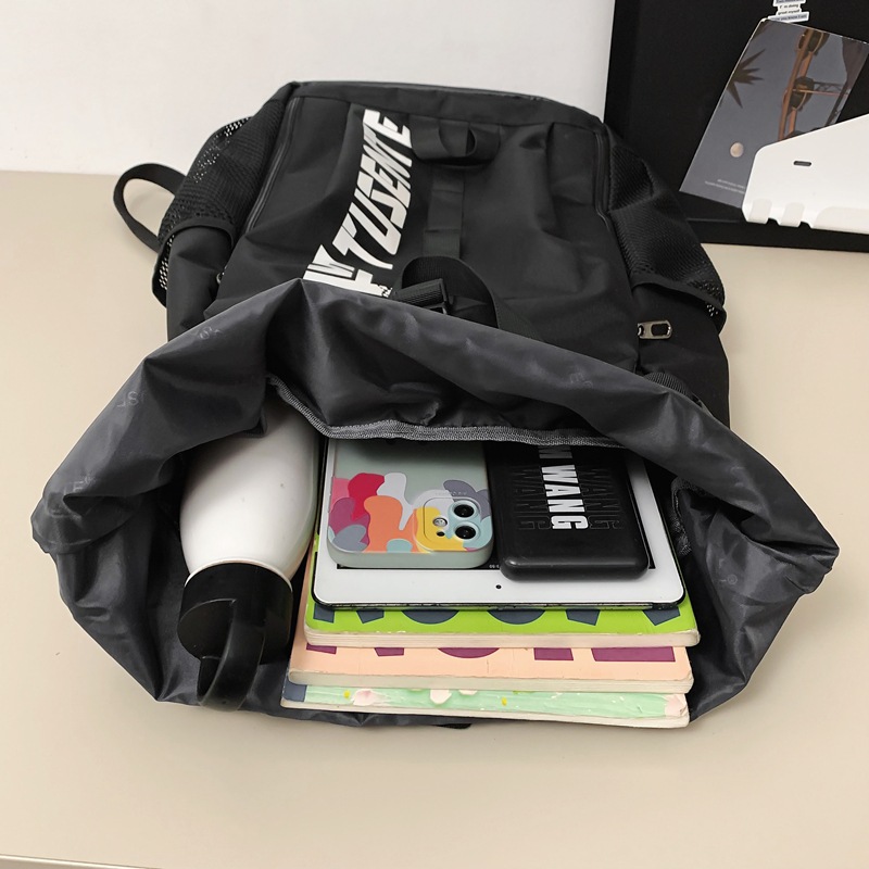 Sports bag for male college students, large-capacity, trendy brand for junior and senior high school students, fashionable and versatile, trendy backpack for women, ins backpack Application Scenario