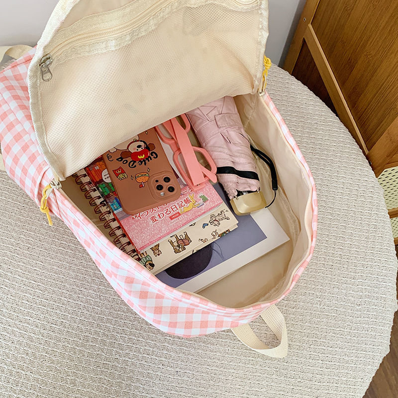 The 2025 new style of Japanese and Korean niche design cute girl backpack is versatile and a high-appearance-level backpack for college students in class Application Scenario
