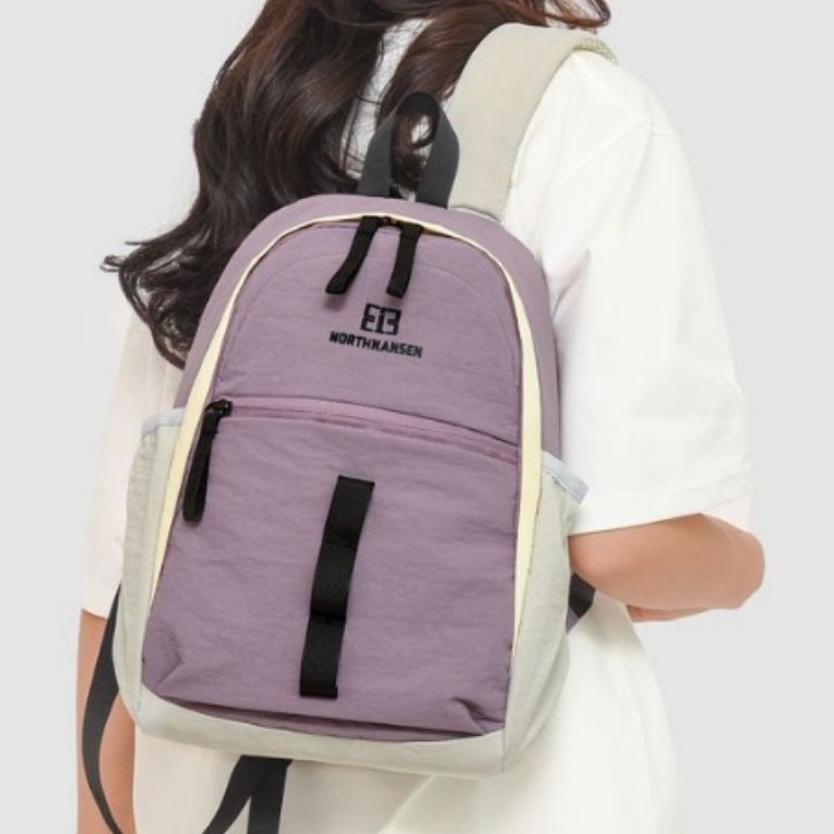 2025 New outdoor backpack for men and women, ultra-light and portable summer folding backpack for camping, hiking, mountain climbing and travel details Picture