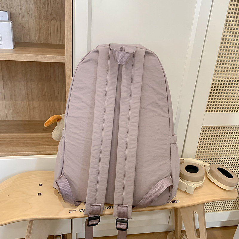 A lightweight, solid-color, simple and water-resistant casual travel backpack with a laid-back style from Korean Instagram Specification drawing
