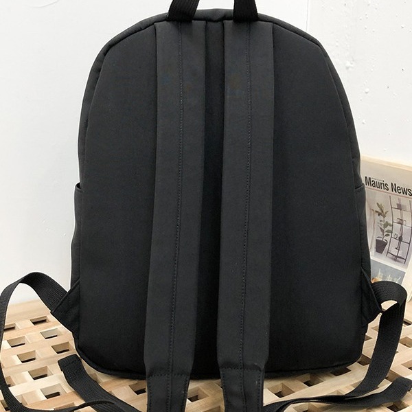 A creative, unique, funny and cute frog backpack for a Japanese girl. It's a eye-catching backpack for her best friend when she goes out or goes shopping Specification drawing