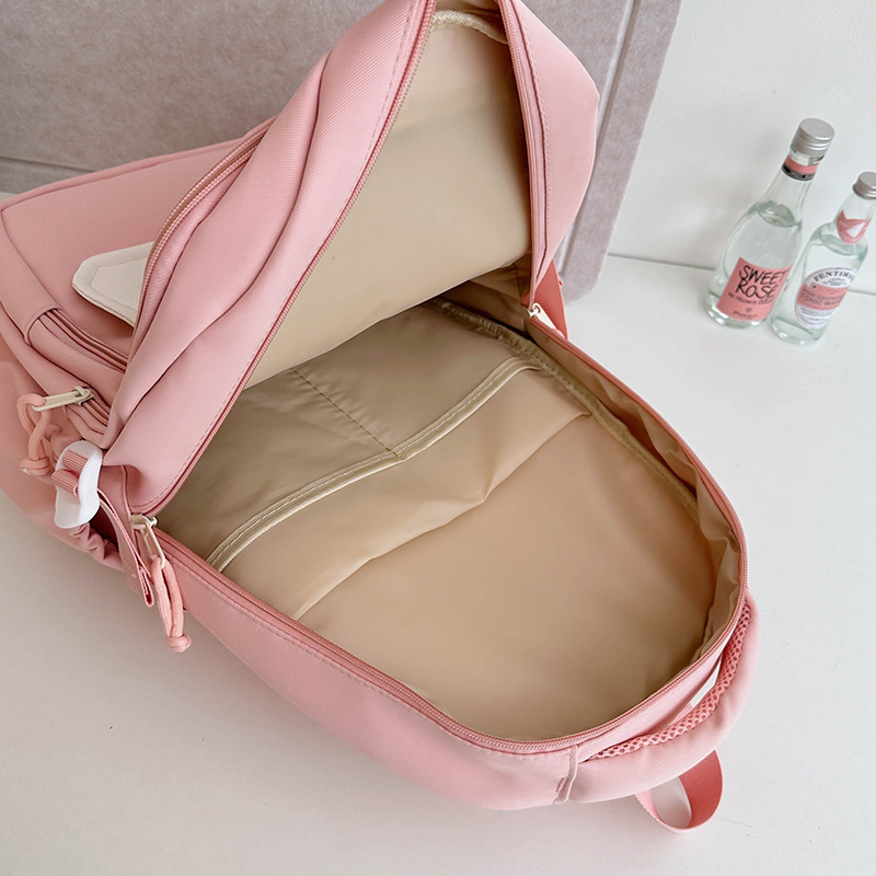 College-style junior high school student schoolbag, Japanese-style cute and fresh large-capacity backpack, high school student high appearance level backpack Application Scenario