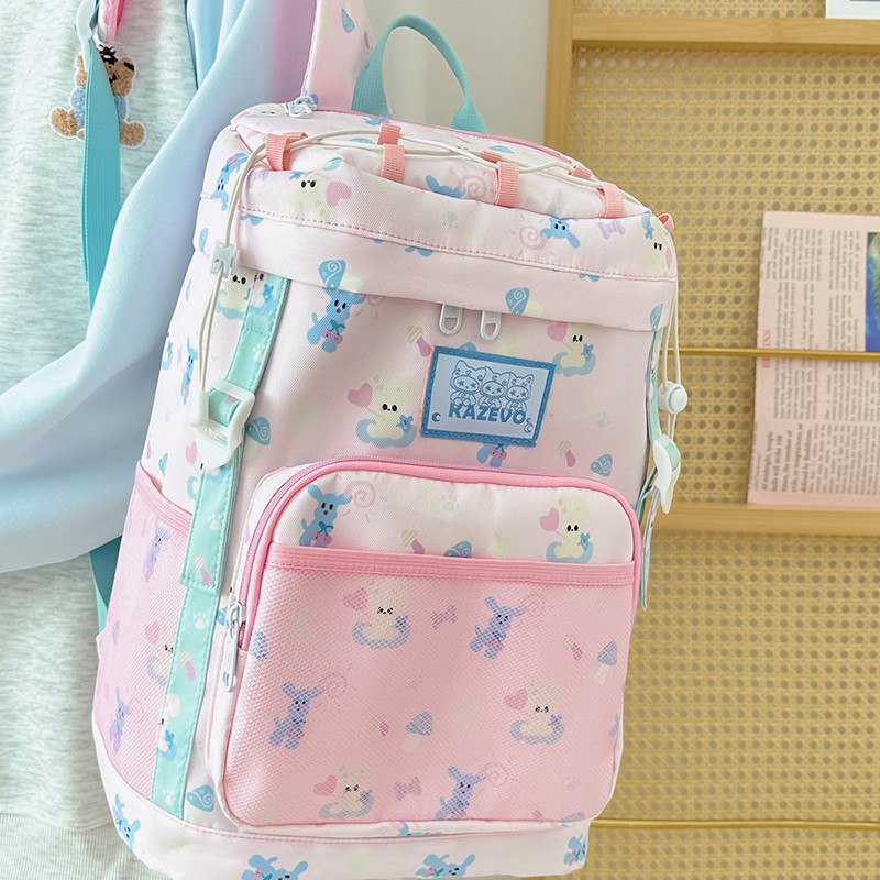 The 2025 new trendy student backpack is a stylish, casual, large-capacity backpack that goes well with outdoor activities and is suitable for campus use full figure
