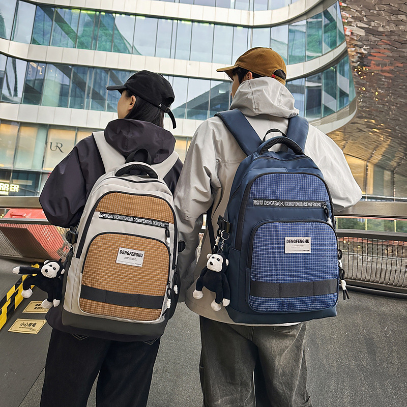 New trendy foreign trade brand large-capacity backpacks are of high quality, sturdy and durable. Multi-compartment backpacks for junior and senior high school students details Picture