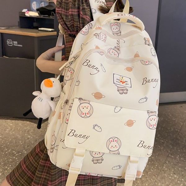 New Japanese-style Instagram sweet backpacks for junior and senior high school students, cute cartoon girls' backpacks full figure