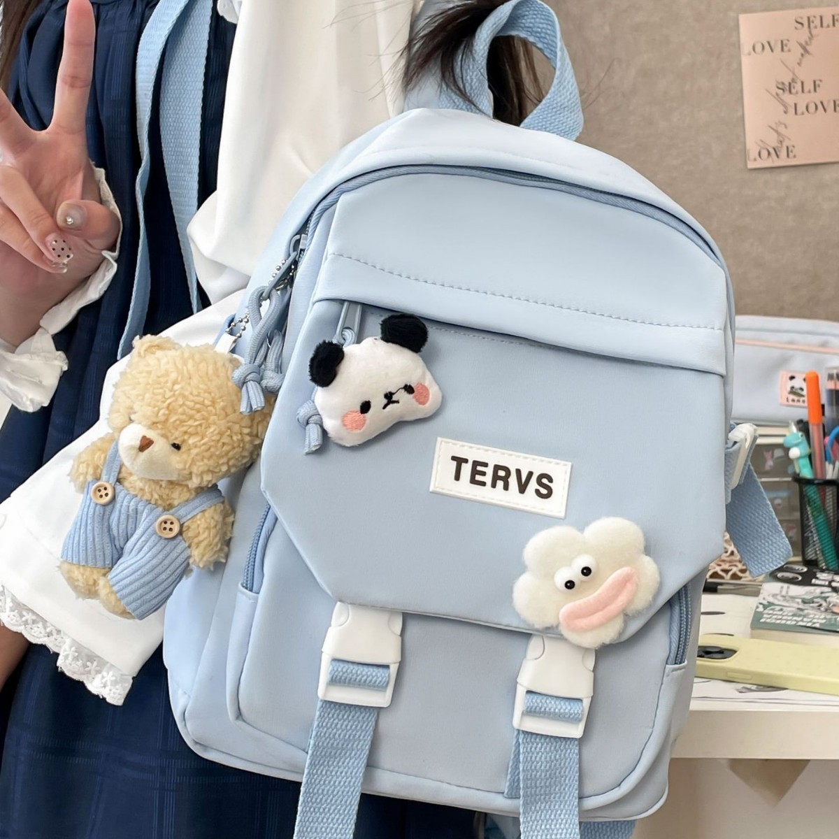 A sweet and cute children's spring outing and study backpack with a high level of appearance, an Instagram-style lightweight backpack for going out details Picture