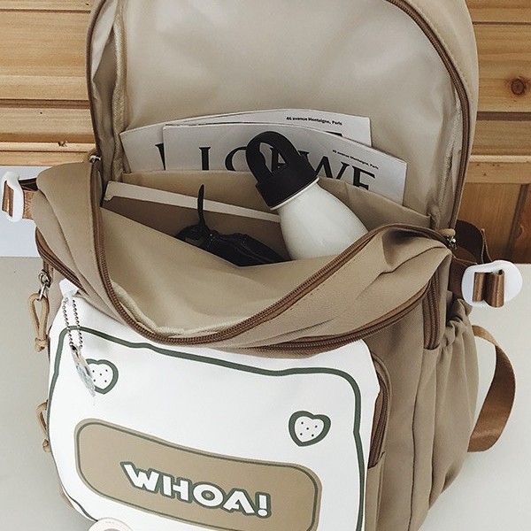 A new Japanese-style ins school-style backpack with a fresh and sweet color contrast and splicing design, a lightweight spring outing backpack for junior and senior high school students Application Scenario